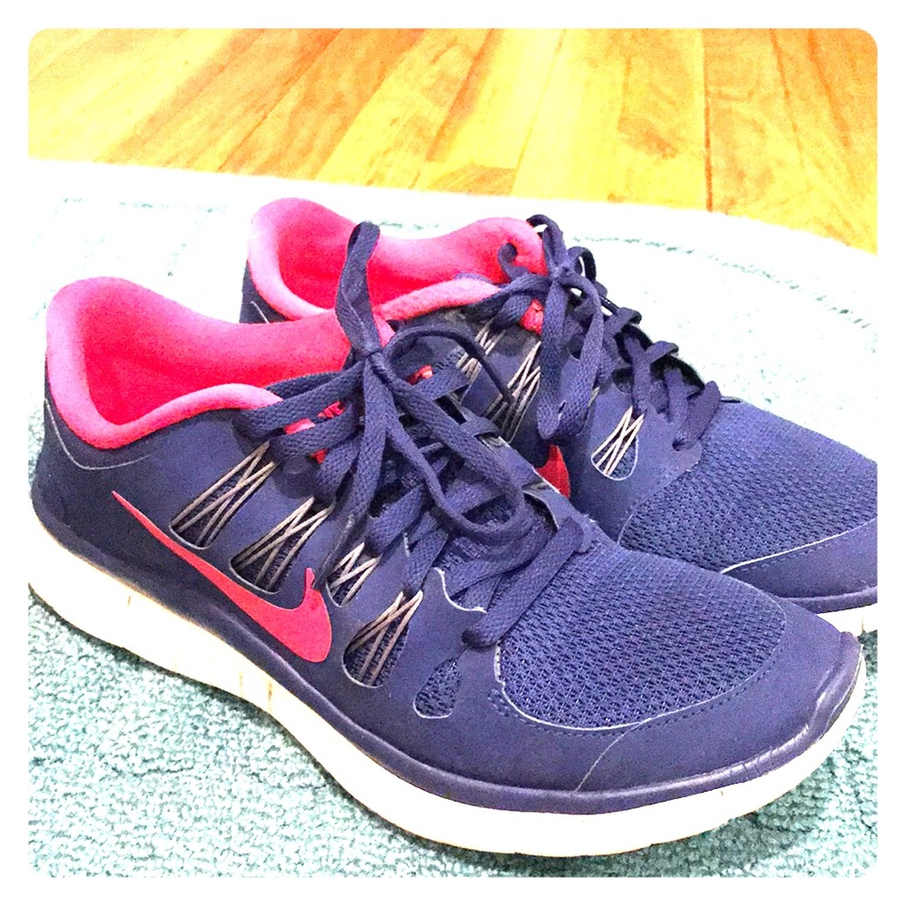 Nike sneakers, like new, size US 8.5 women’s
